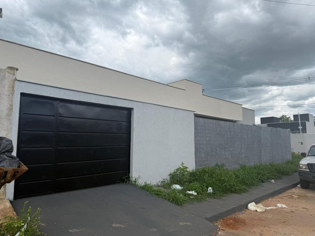 Casa de esquina à venda no Setor Nova Canaã, Trindade – 2 quartos – R$ 220 mil