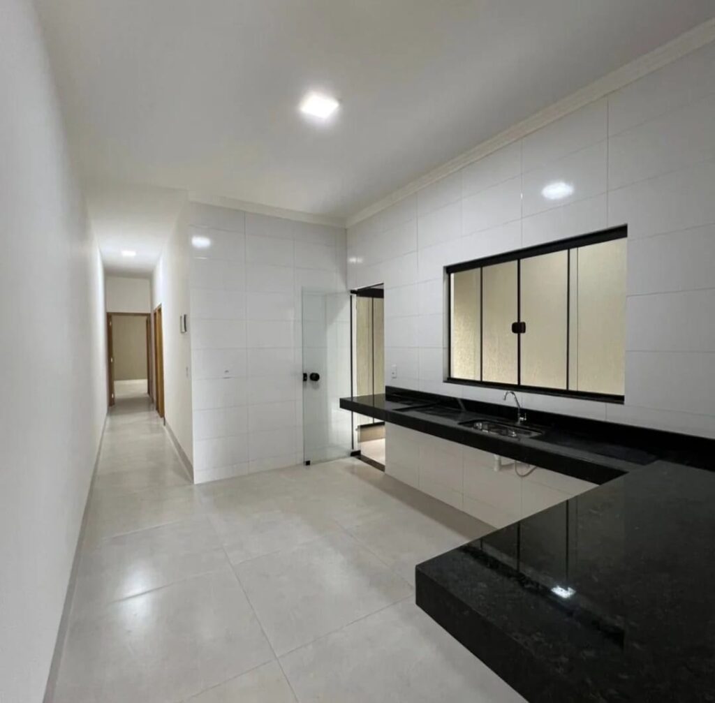 Ágio de casa 2 quartos com suíte no Jardim Decolores, Trindade-GO