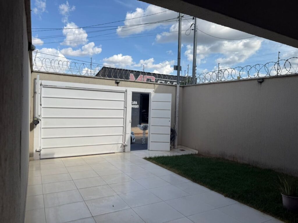 Casa 3 quartos com suíte à venda no Setor Cristina II Expansão, Trindade-GO