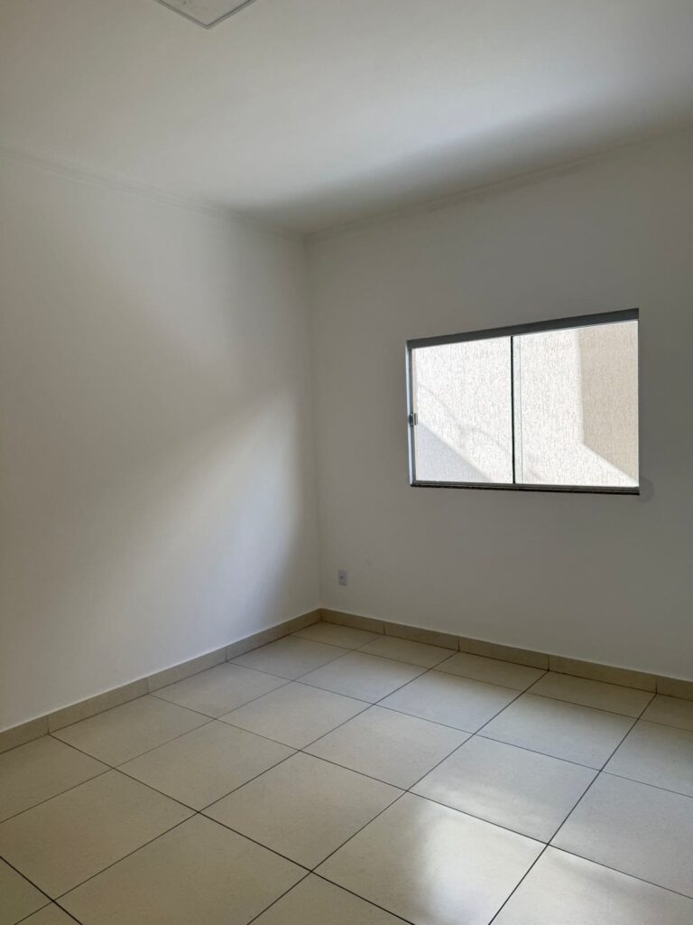 Casa 3 quartos com suíte à venda no Setor Cristina II Expansão, Trindade-GO