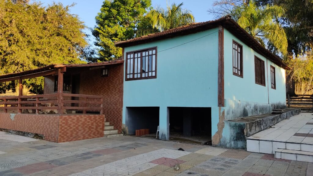 Chácara de 3 alqueires com lagos à venda em Trindade-GO