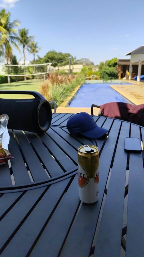Chácara alto padrão com 4 suítes e piscina olímpica em condomínio fechado – Monte Sinai, Trindade-GO – R$ 1,5 milhão