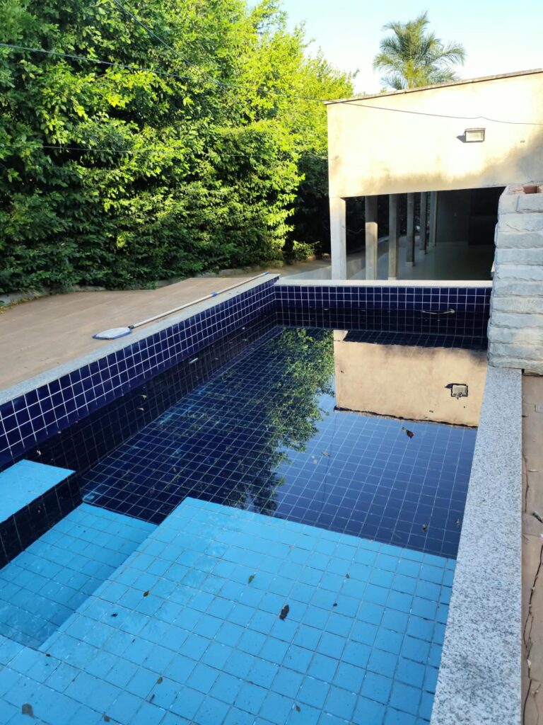 Chácara de 1.000 m² com casa de 240 m² e piscina no Condomínio Monte Hermon, Trindade-GO – R$ 1,25 milhão