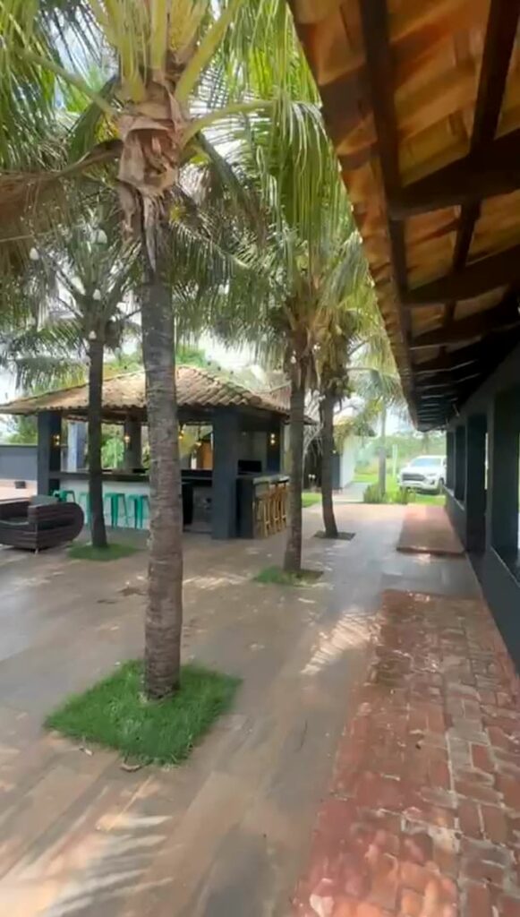 Chácara de 5.000 m² com piscina e lago em Santa Maria, Trindade-GO