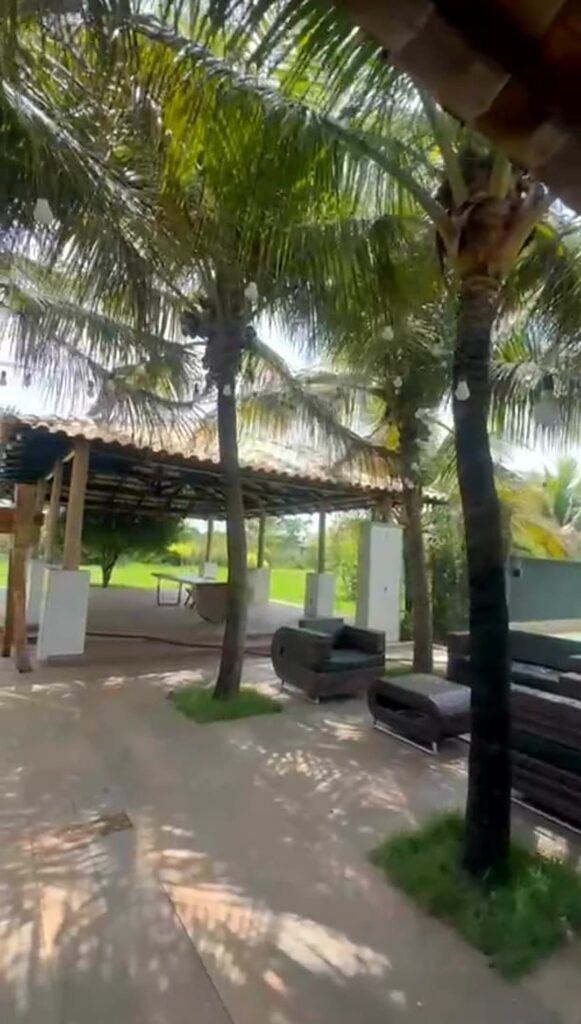 Chácara de 5.000 m² com piscina e lago em Santa Maria, Trindade-GO