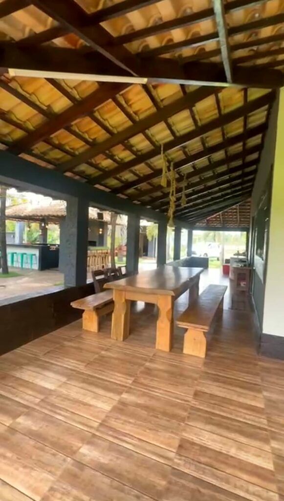Chácara de 5.000 m² com piscina e lago em Santa Maria, Trindade-GO