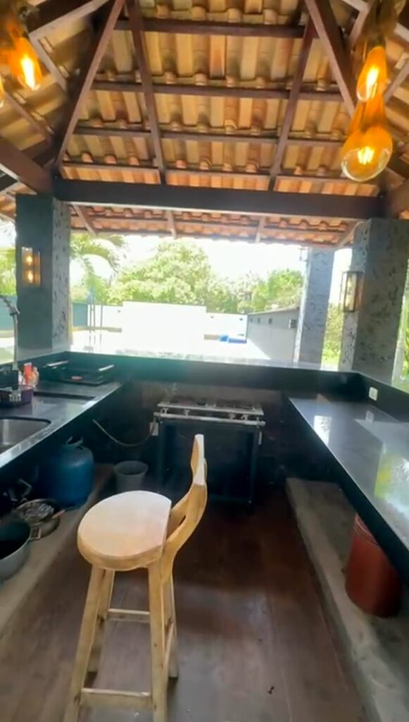 Chácara de 5.000 m² com piscina e lago em Santa Maria, Trindade-GO
