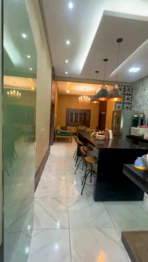 Chácara de 5.000 m² com piscina e lago em Santa Maria, Trindade-GO