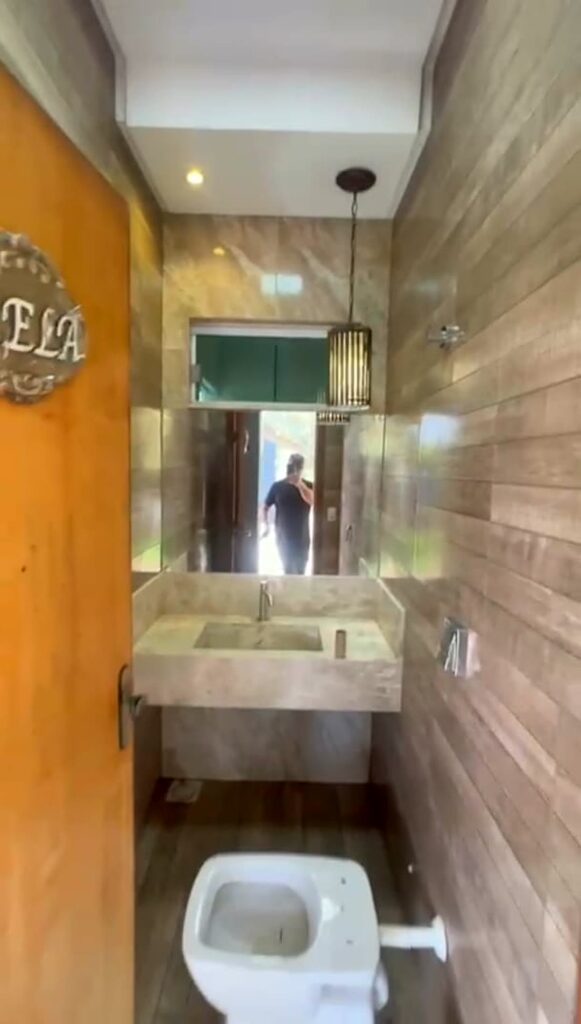 Chácara de 5.000 m² com piscina e lago em Santa Maria, Trindade-GO