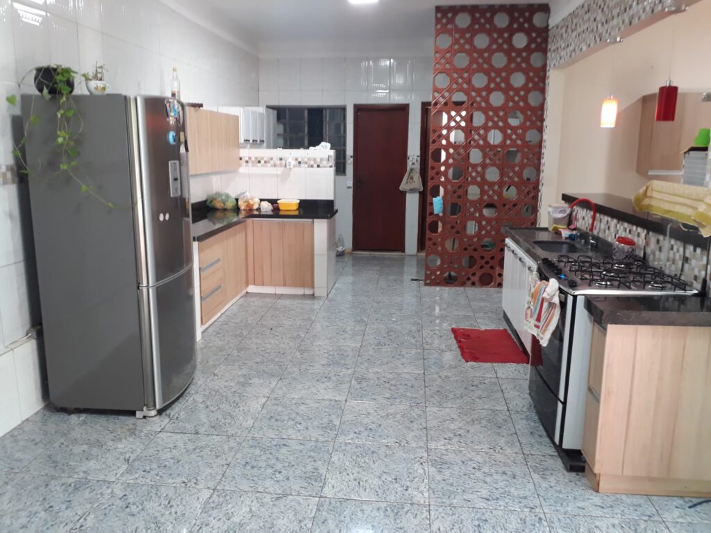 Duas casas em 720 m² à venda no Recanto do Lago, Trindade-GO