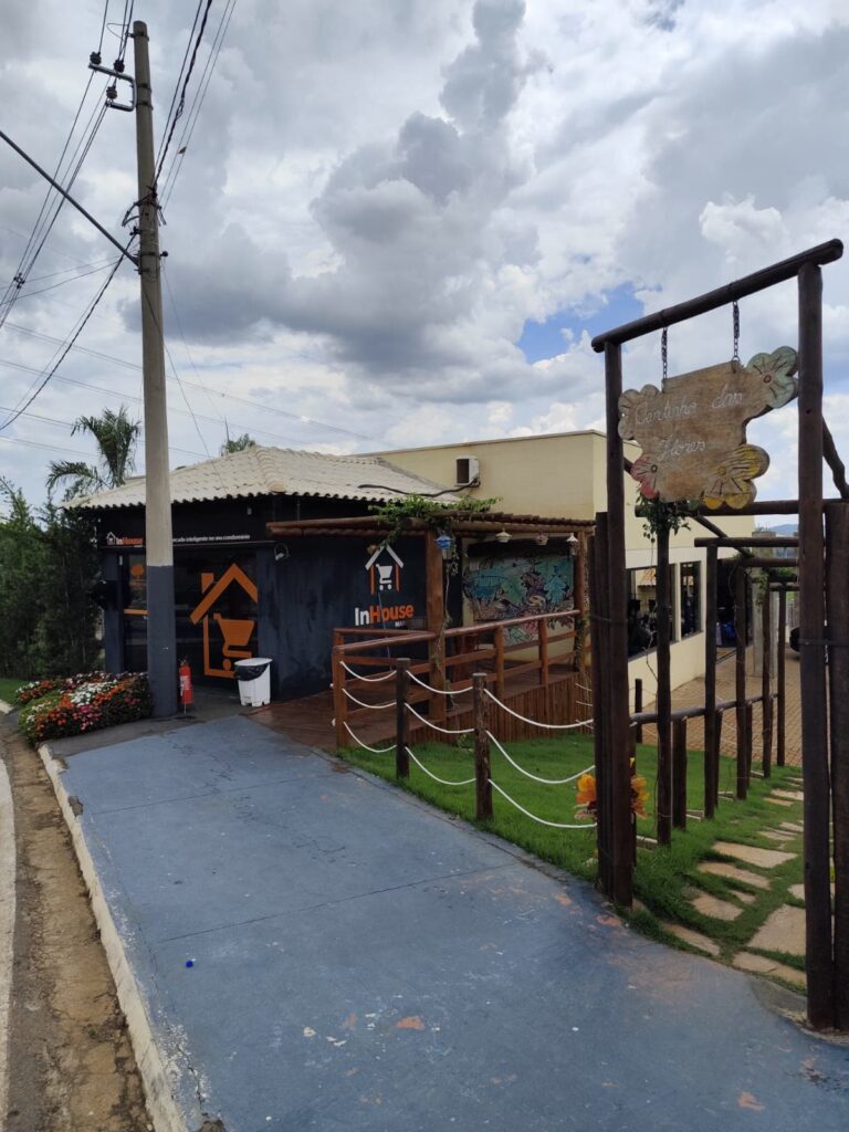 Chácara de 1.000 m² à venda no Condomínio Monte Hermon, Trindade-GO