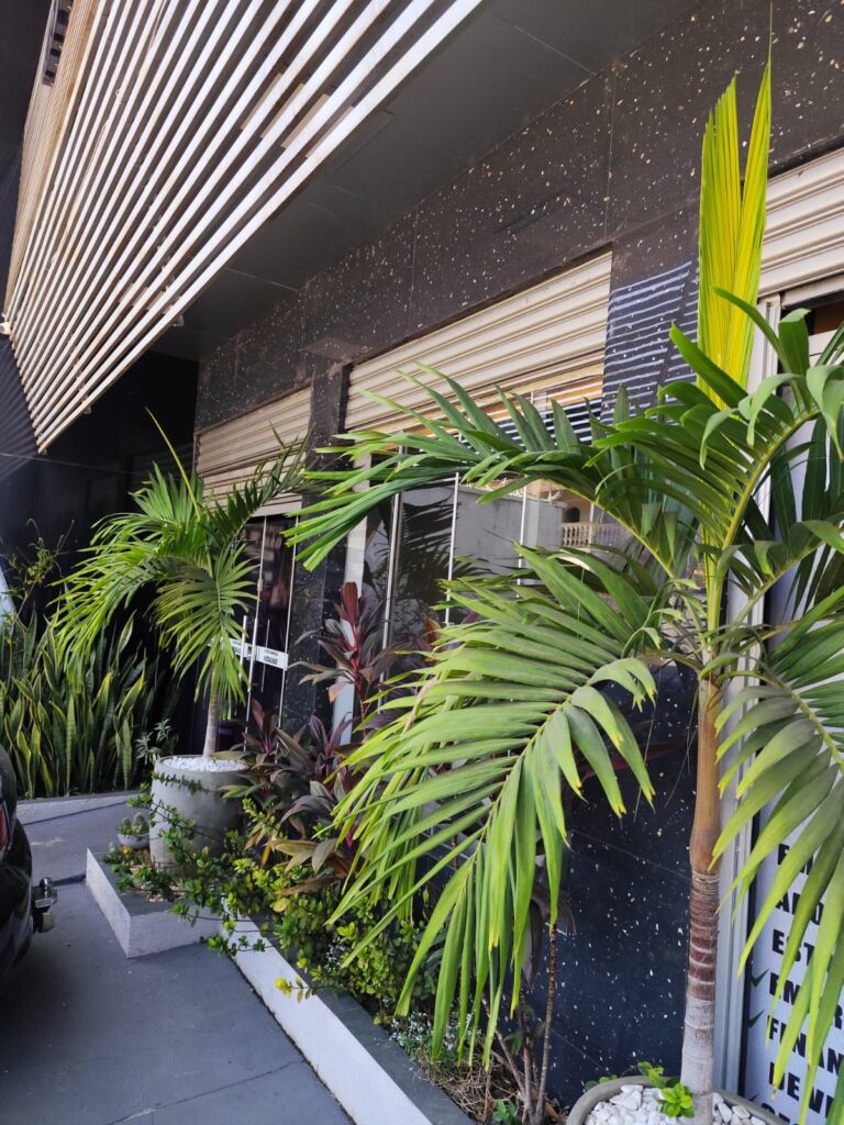 Sala comercial para alugar no Centro Comercial Medalhão, Centro de Trindade-GO
